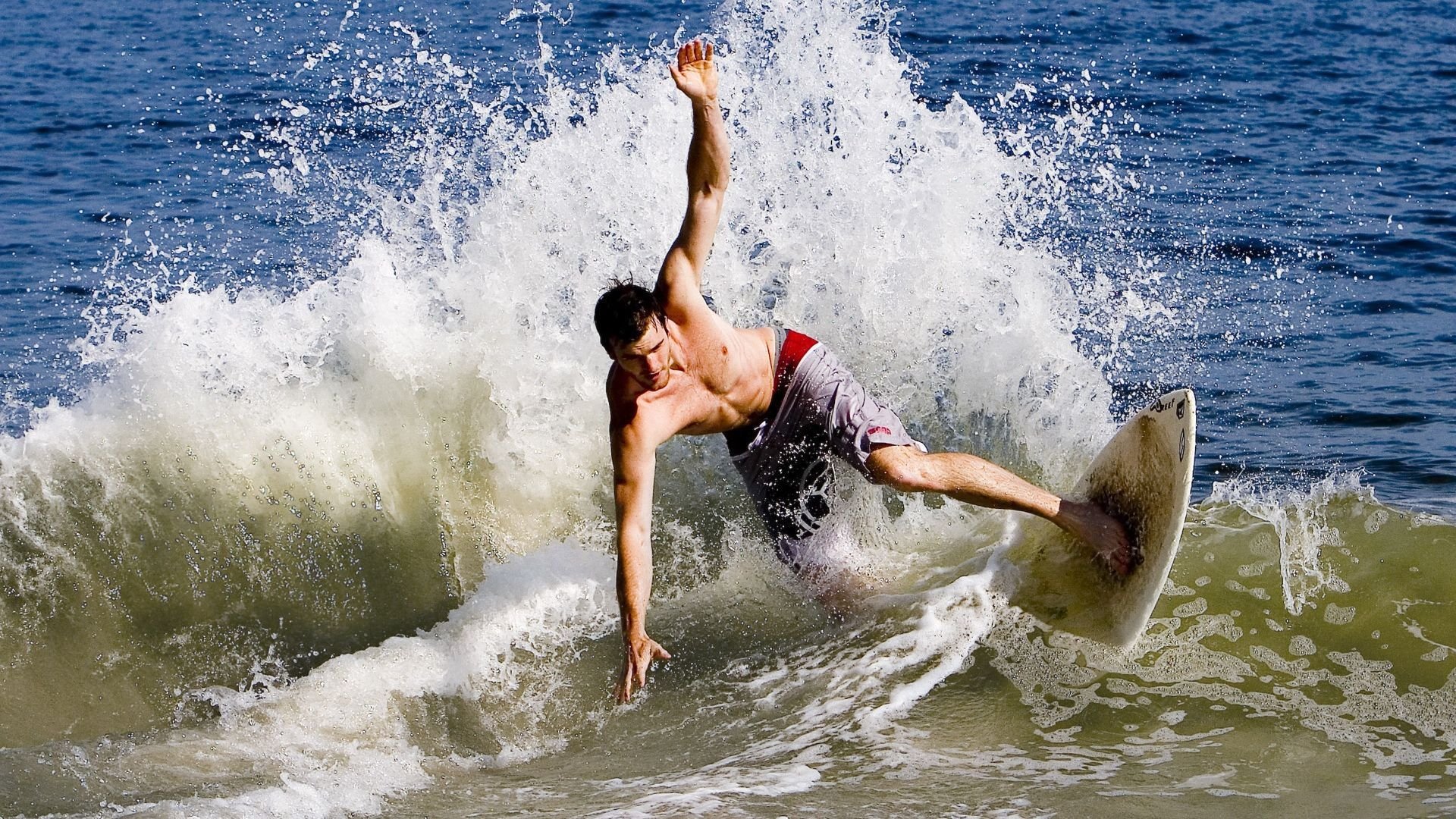 勇士替补群太给力了，主帅笑着鼓掌，勇士队引援